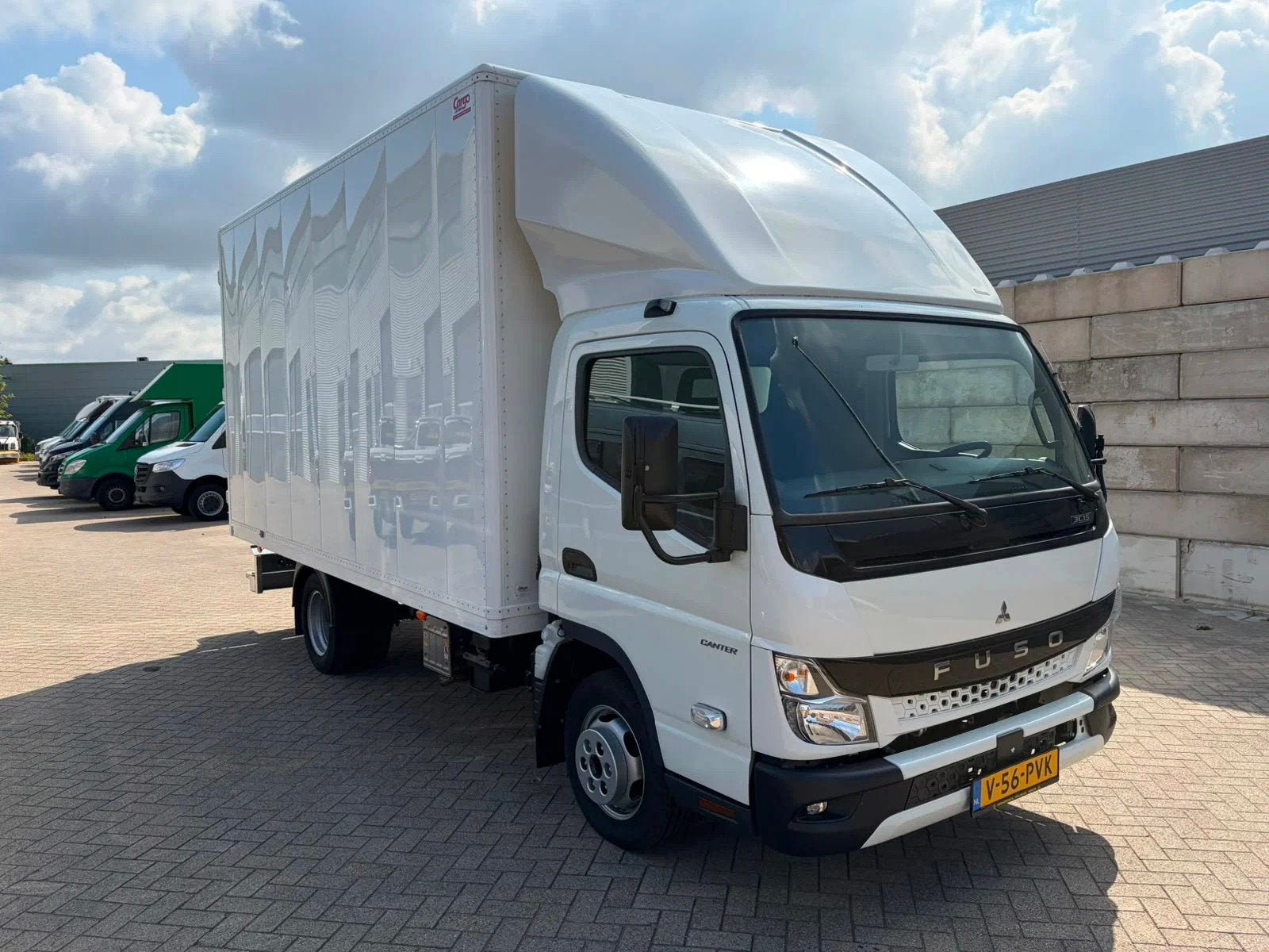 FUSO Canter 3C15 Bakwagen Airco Trekhaak 3-Zits NIEUW BPM VR, Achterwielaandrijving, Gebruikt, Euro 6, 4 cilinders