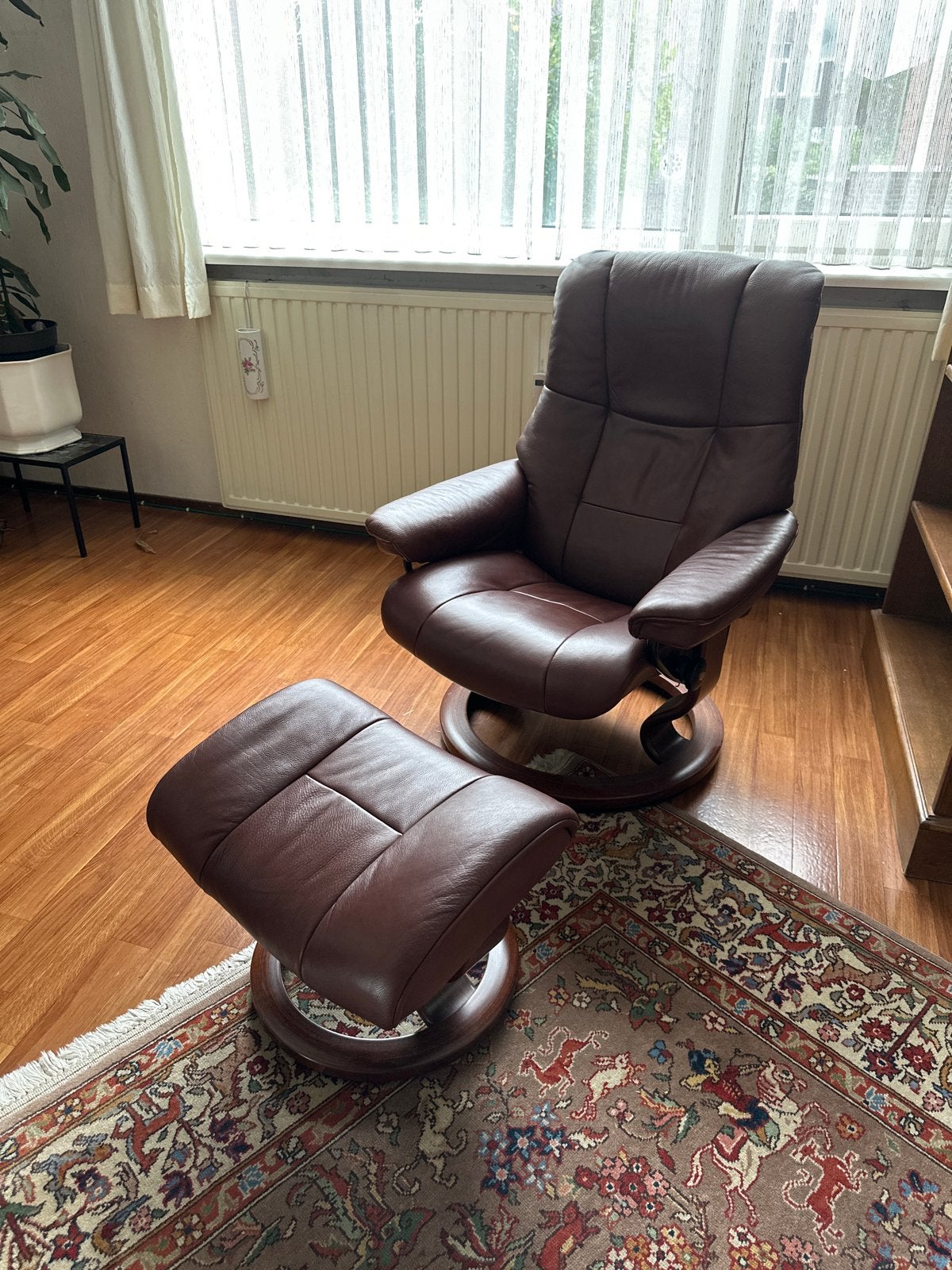 StresslessRelaxfauteuil met Voetenbank maat M, Ophalen, Gebruikt, Leer, 75 tot 100 cm