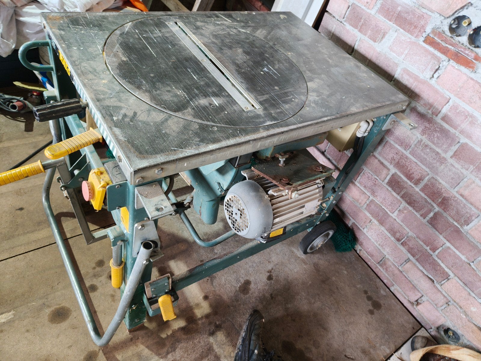 Te koop bouw zaag zoals op de foto, Ophalen of Verzenden, 1200 watt of meer, 70 mm of meer