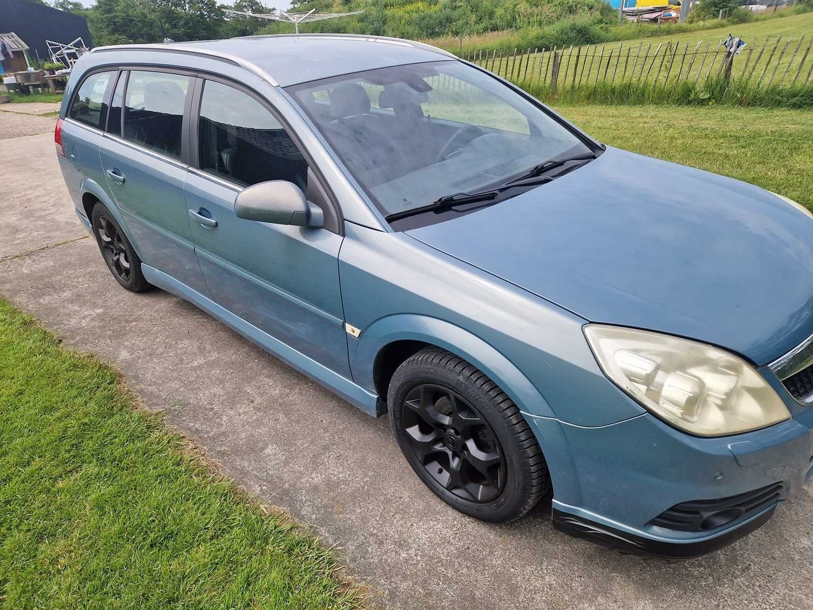 Opel - 2005 - Vectra Wagon - 2.2-16V Executive - Personenaut, Auto's, Opel, Gebruikt, 4 cilinders, Vectra, Origineel Nederlands