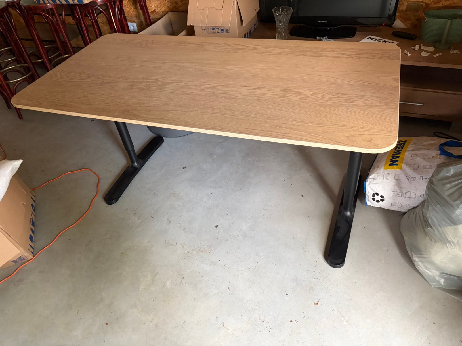 Bureau Hout look ikea, Huis en Inrichting, Ophalen, Zo goed als nieuw