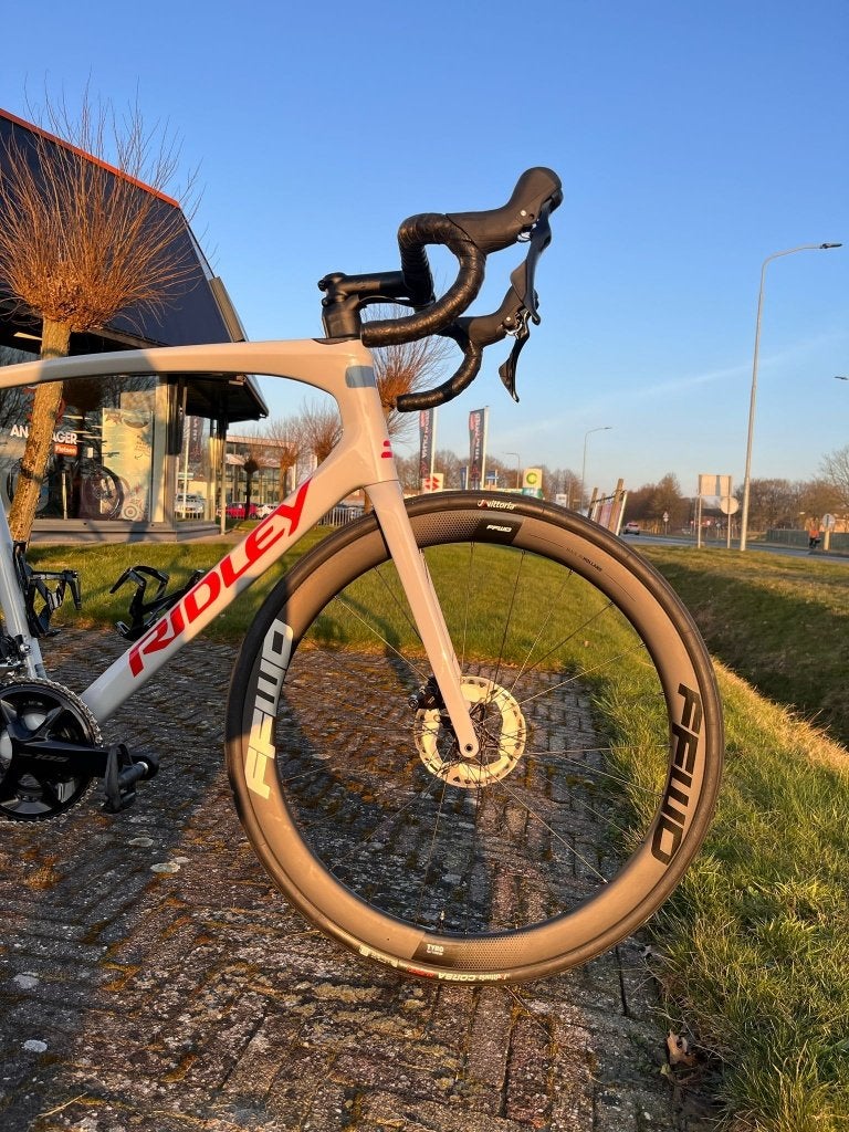 Ridley Fenix met FFWD Tyro carbonnen wielen, Overige merken, 28 inch, Carbon, Heren