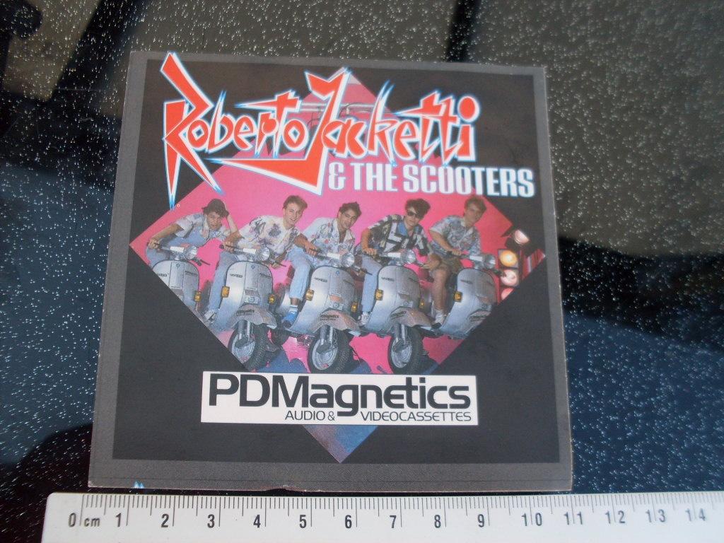 sticker Roberto Jacketti & the scooters pdm magnetics, Verzenden, Zo goed als nieuw, Film, Tv of Omroep