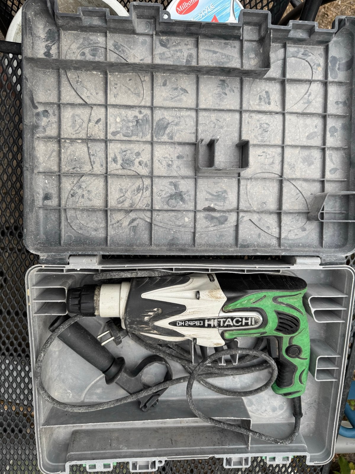Hitachi boormachine in koffer - klopboor defect, Doe-het-zelf en Verbouw, Gereedschap | Boormachines, Klopboormechanisme, Ophalen