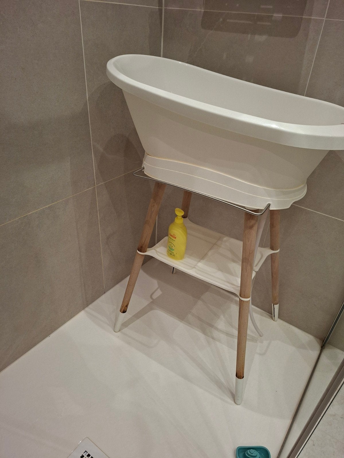 Bébé-jou babybadje met standaard, Kinderen en Baby's, Ophalen, Gebruikt, Badje, Bébé-jou
