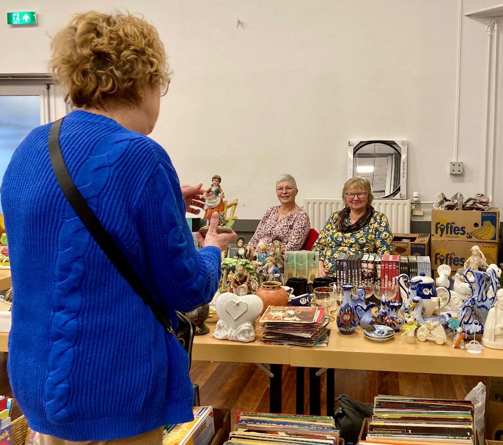 Rommelmarkt in Sint Jansteen 3 oktober, Diversen, Ophalen, Zo goed als nieuw