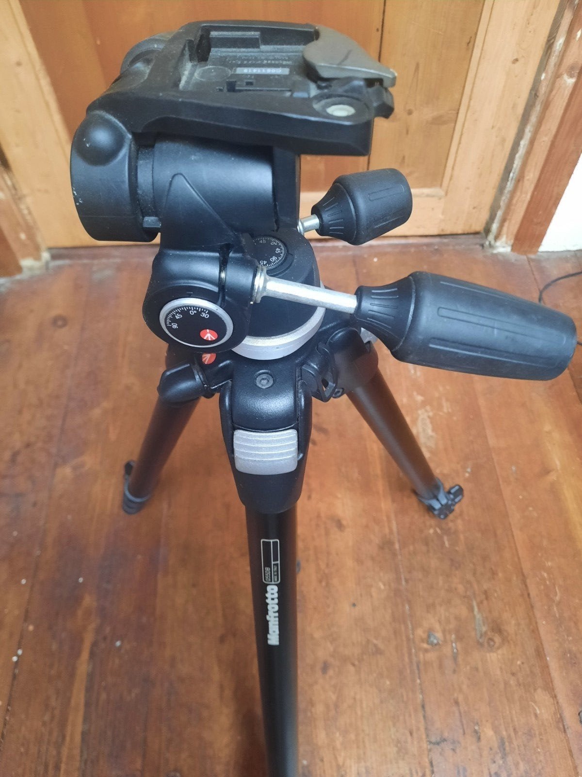 Manfrotto 055DB Statief met 804RC2 Statiefkop, Audio, Tv en Foto, Gebruikt, 150 tot 175 cm, Met waterpas, Manfrotto