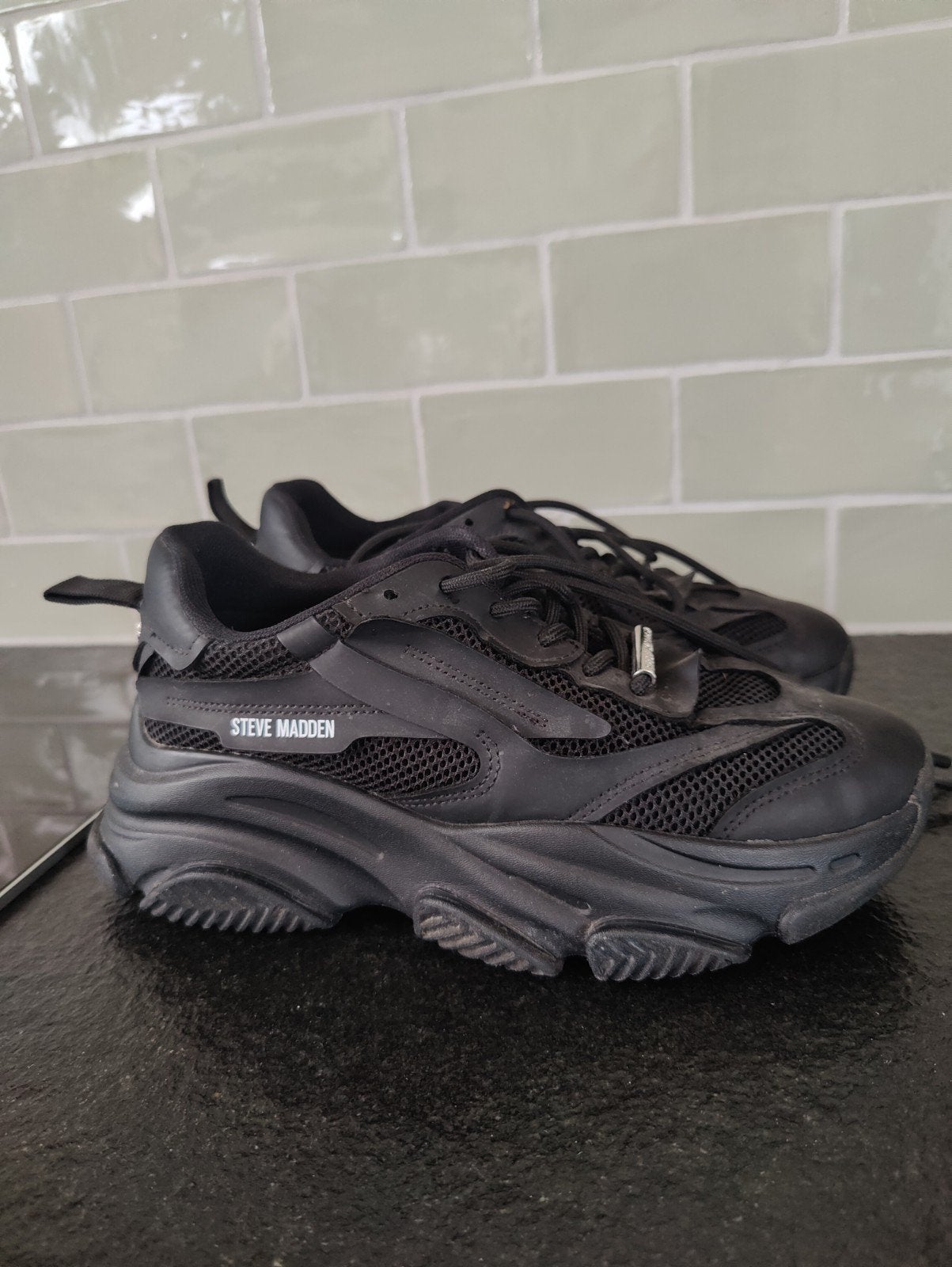 Steve Madden sneakers, zwart, mt 40, Ophalen of Verzenden, Zo goed als nieuw, Zwart, Sneakers of Gympen