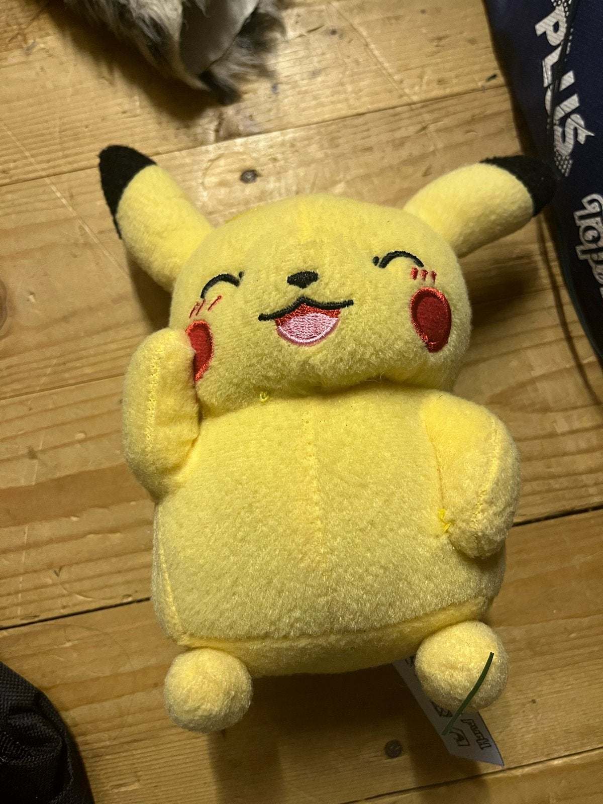 Leuke Pikachu knuffel van Fantasy World Toys, Overige merken, Geel, Overige typen, Ophalen of Verzenden