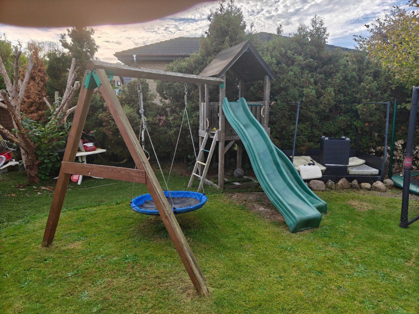 Kinderspeel huis met schommel en extra glijbaan, Ophalen, Gebruikt, Glijbaan