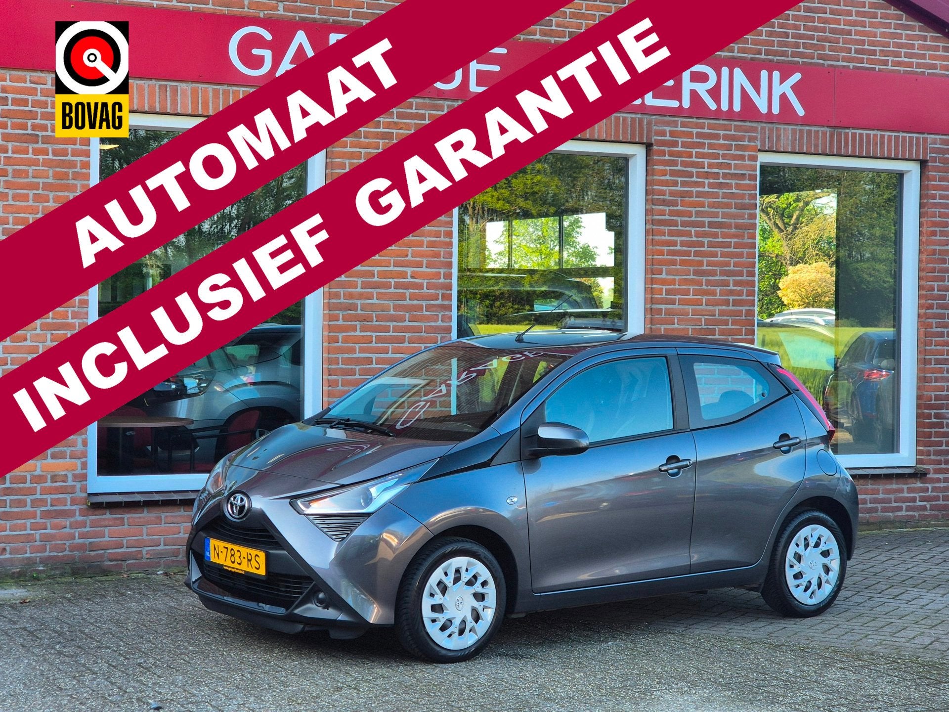 Toyota Aygo 1.0 VVT-i x-play 72PK 5drs airco, elektr.ramen,, Auto's, Stof, Gebruikt, 4 stoelen, Origineel Nederlands