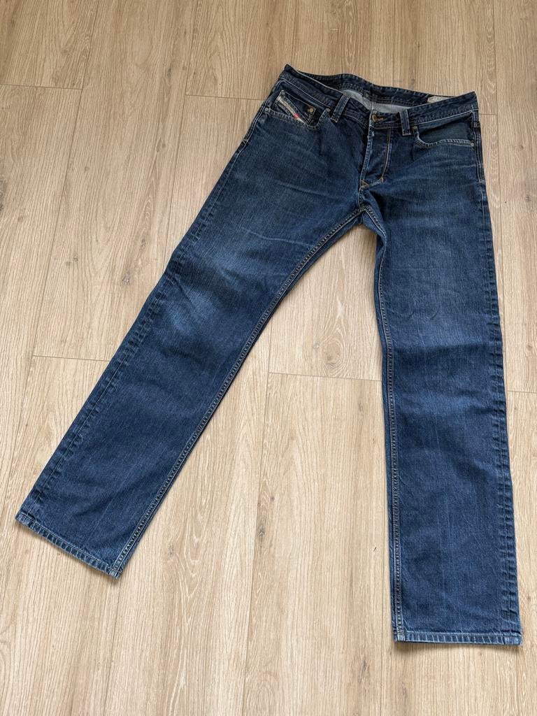 Diesel Larkee Jeans W33 L34- Zo goed als nieuw, Kleding | Heren, Spijkerbroeken en Jeans, Ophalen of Verzenden, Zo goed als nieuw