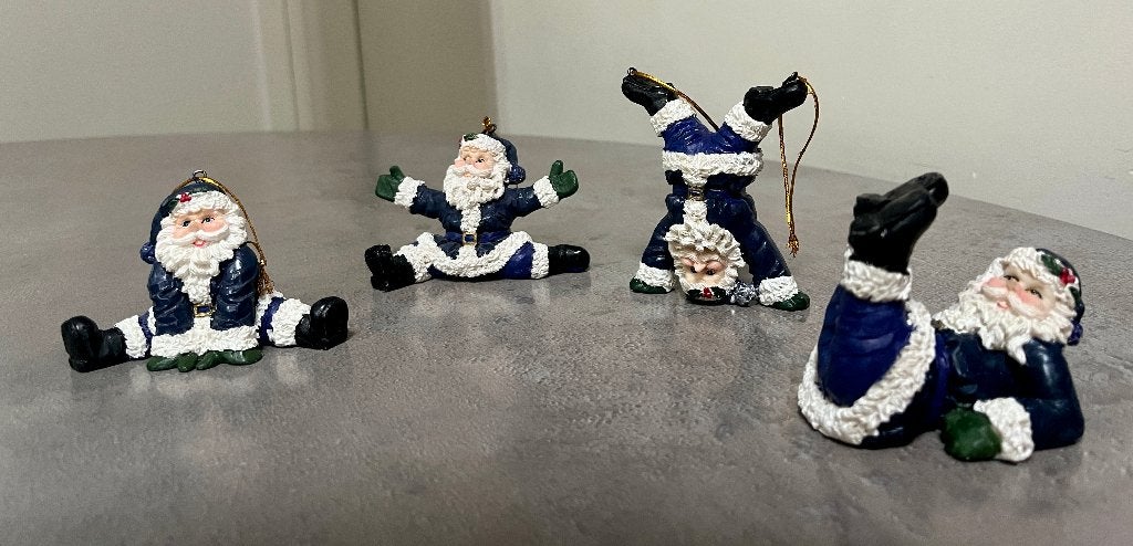 Te koop 4 grappige kerstmannen 8 cm, Ophalen of Verzenden, Nieuw