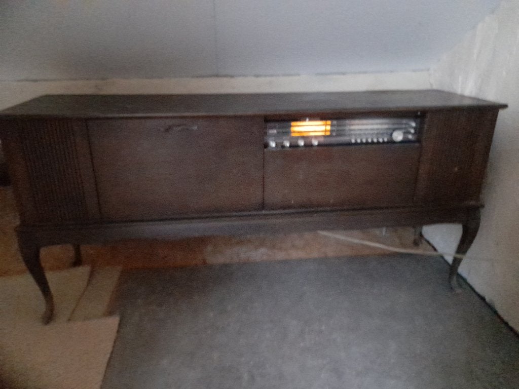 Vintage radio,platenspeler meubel, Ophalen, Gebruikt, Radio