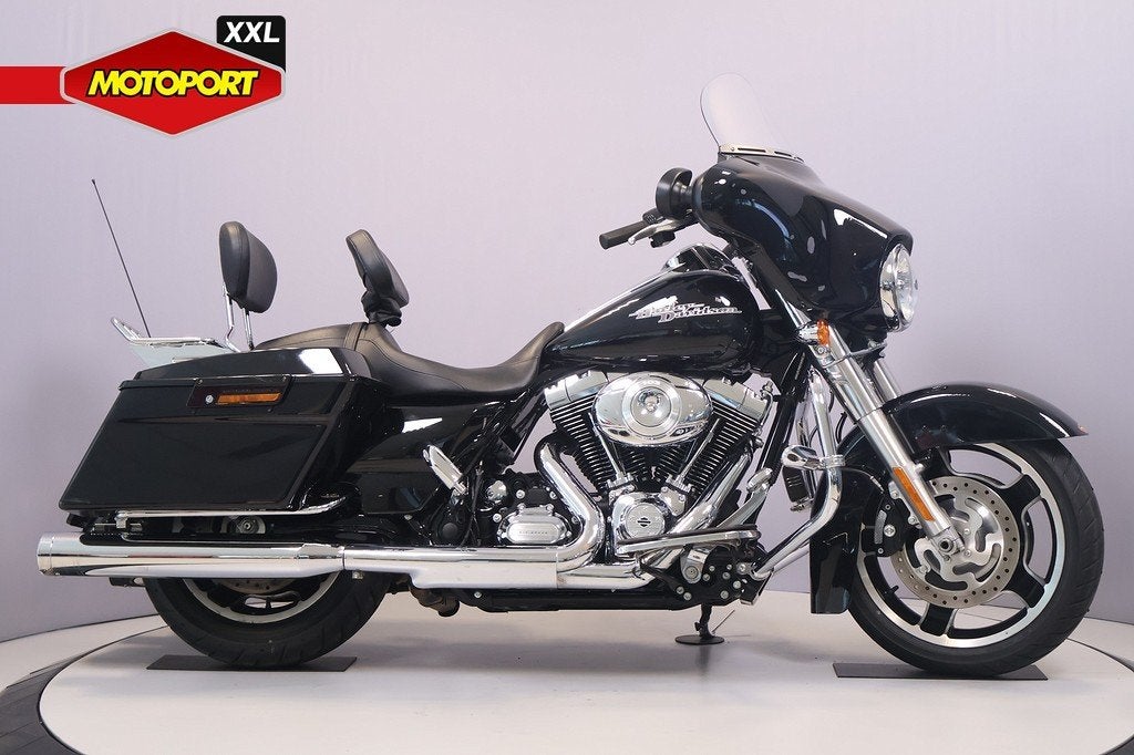 Harley-Davidson STREET GLIDE (bj 2013), Motoren, H-DCUSTOMERSERVICE@Harley-Davidson.com, Harley-Davidson Benelux, Toermotor, Laan van Vredenoord 33
2289 DA  Rijswijk ZH, NL