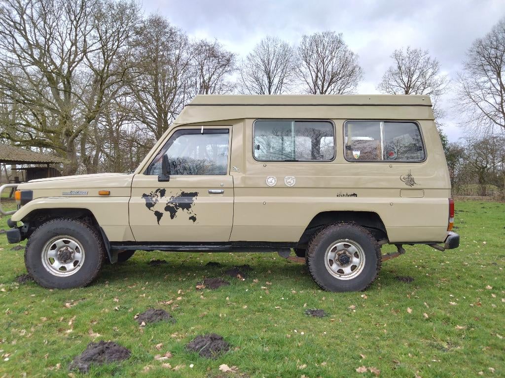 Toyota Land Cruiser BJ75 Camper – 1986 Oldtimer, foto 7