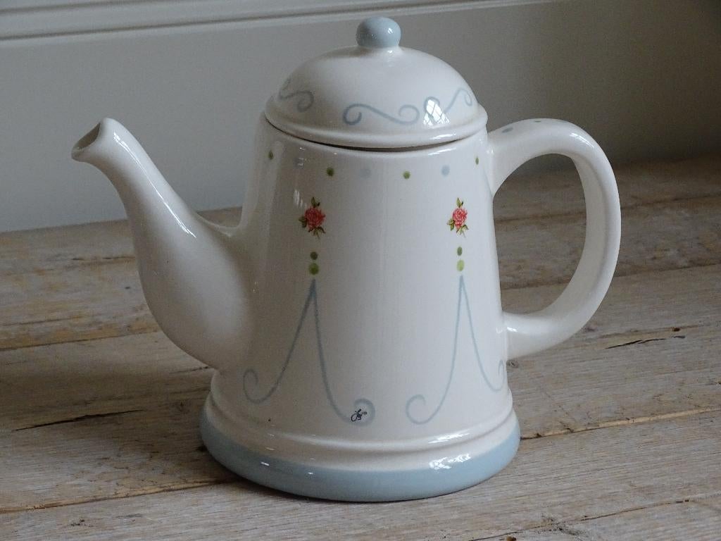 Servies, Jet (by Ter Steege), voor D.E., gaaf, Overige typen, Ophalen of Verzenden, Zo goed als nieuw, Overige stijlen
