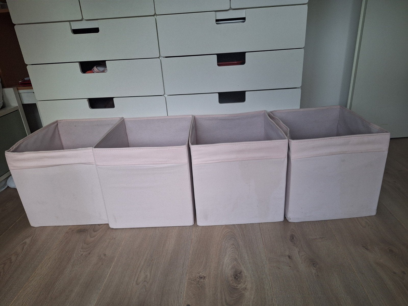 4 lichtroze drona bakken ikea, Ophalen of Verzenden, Gebruikt, Minder dan 50 cm