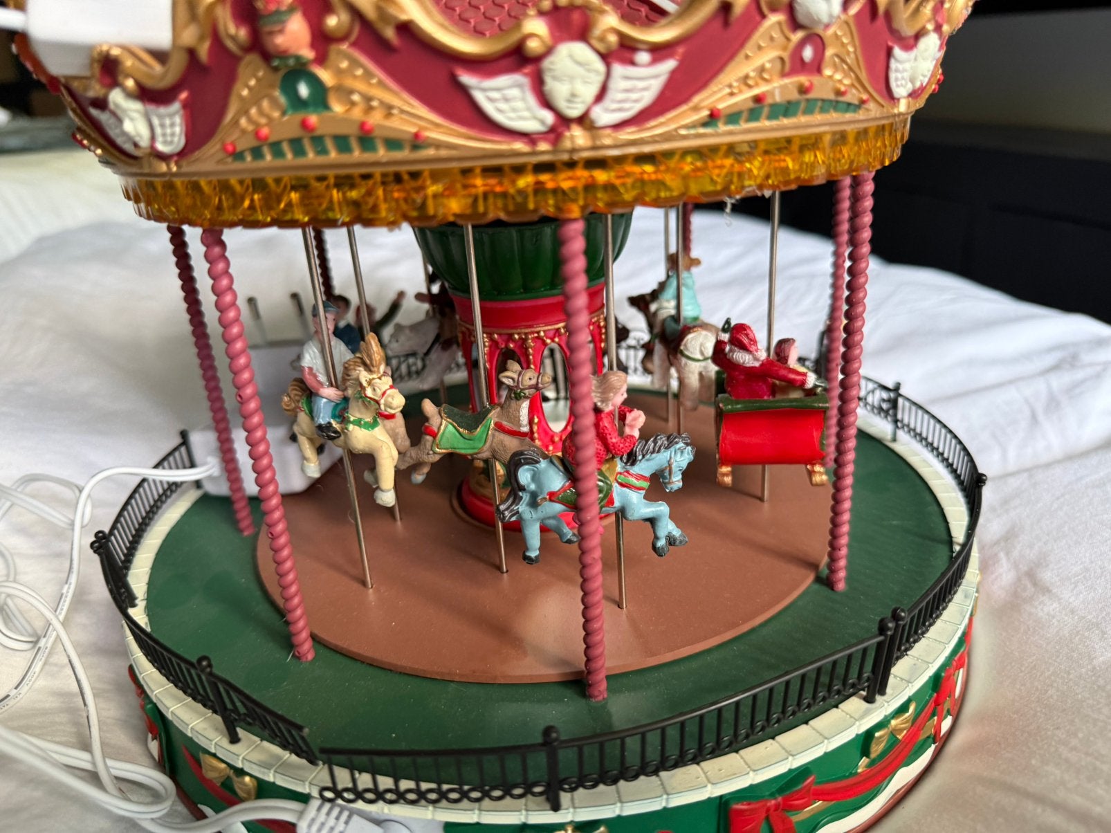 Leuke elektrische carrousel van het bekende merk Lemax, Diversen, Ophalen of Verzenden, Zo goed als nieuw
