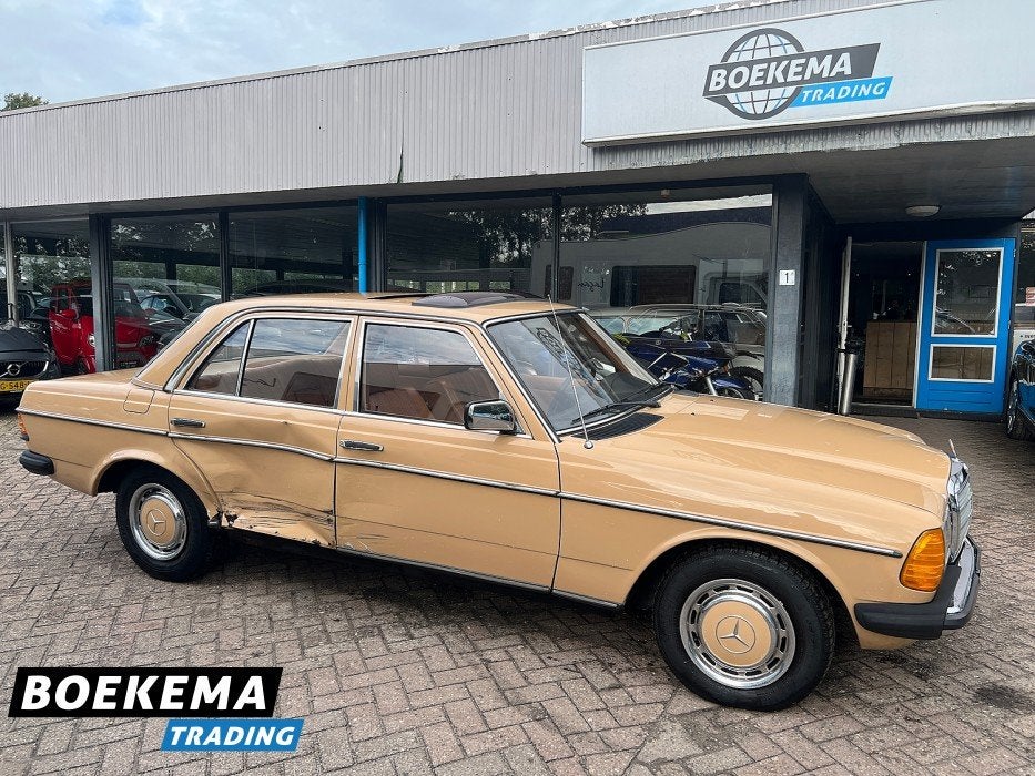 Mercedes-Benz 200-serie 200 D Open-Dak APK 08/2027!, Auto diversen, Automaat, Weibuorren 1a
9247AX  URETERP, NL, Beige, Mercedes-Benz