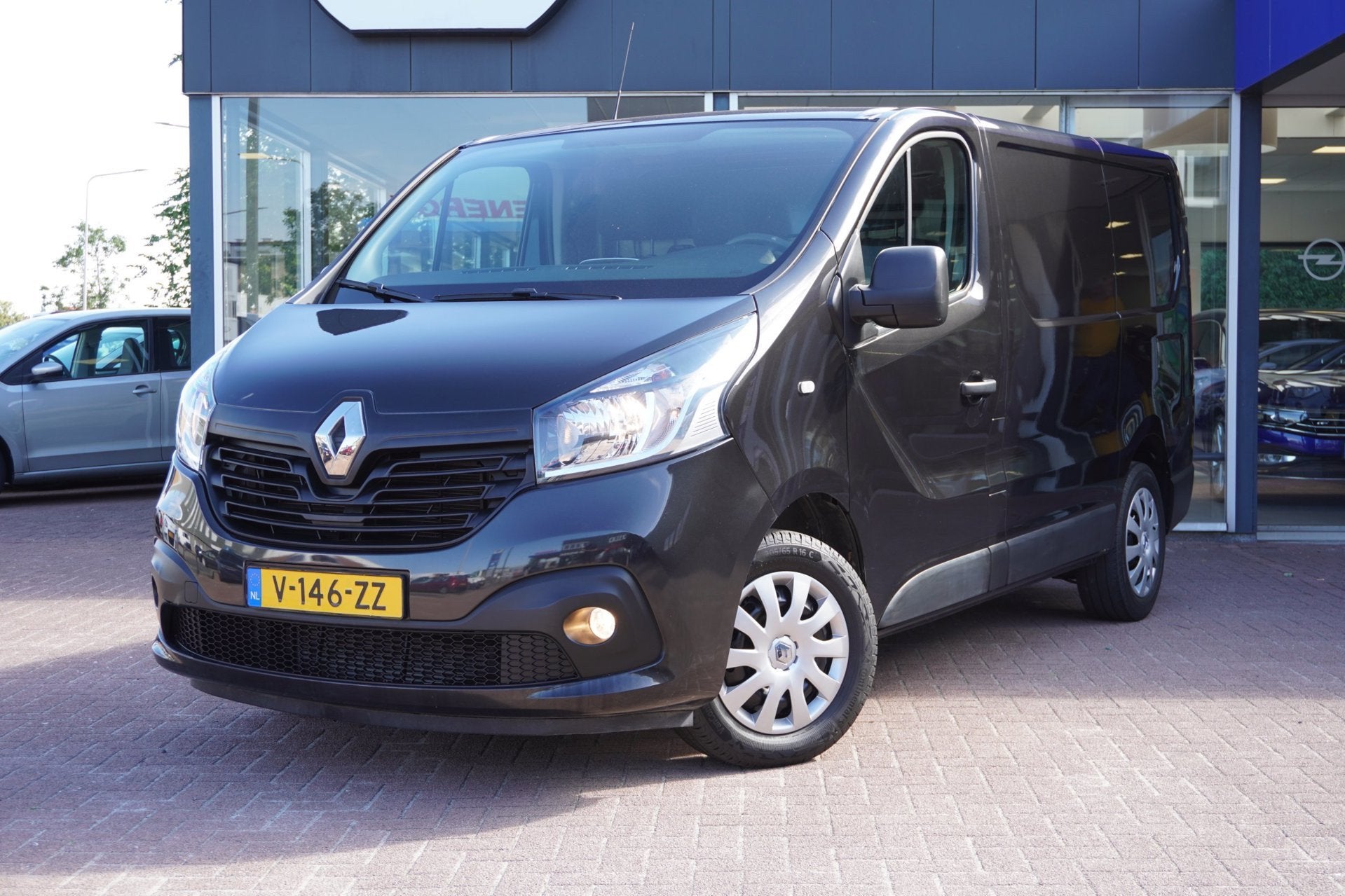 Renault Trafic 1.6 dCi T27 L1H1 Work Edition Energy | 3 Zitt, Voorwielaandrijving, Gebruikt, 4 cilinders, Renault