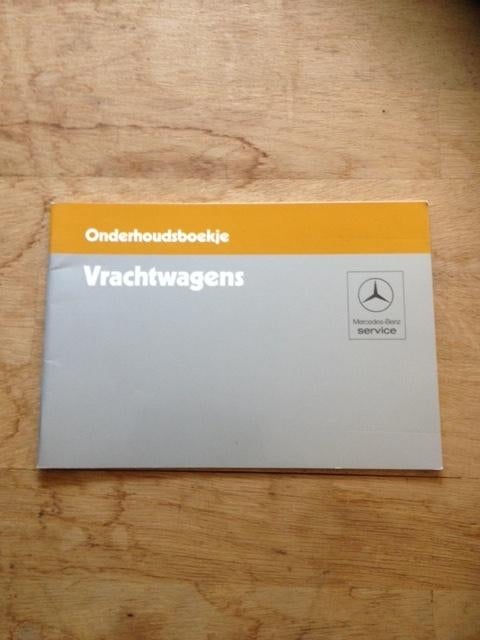 Mercedes - Benz  Blanco  Onderhoudboekje   Vrachtwagens   NL, Auto diversen, Handleidingen en Instructieboekjes, Ophalen of Verzenden
