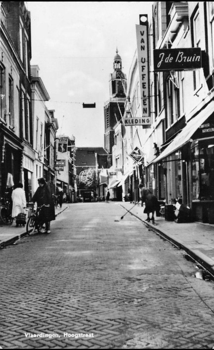 Vlaardingen Hoogstraat stoepje schrobben, netjes in put vege, Verzenden, 1960 tot 1980, Ongelopen, Zuid-Holland