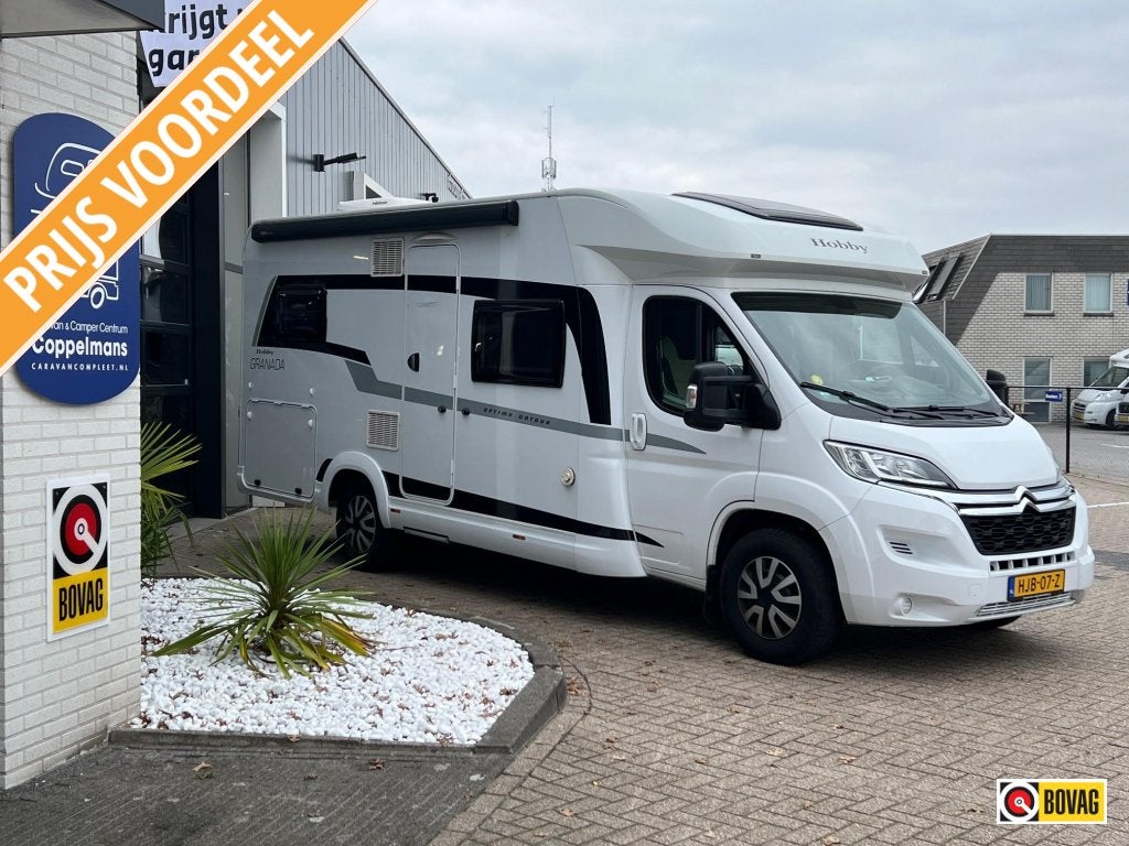 Hobby Optima Ontour 65 HFL fransbed, airco, hefbed, Ringverwarming, Hobby, Luifel, 6 tot 7 meter