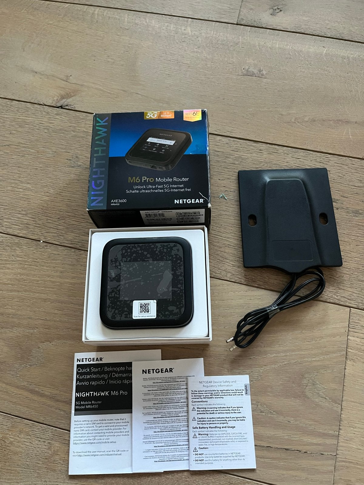 Netgear Nighthawk M6 Pro 5G Mobile Router WiFi 6E, Ophalen of Verzenden, Zo goed als nieuw, Router