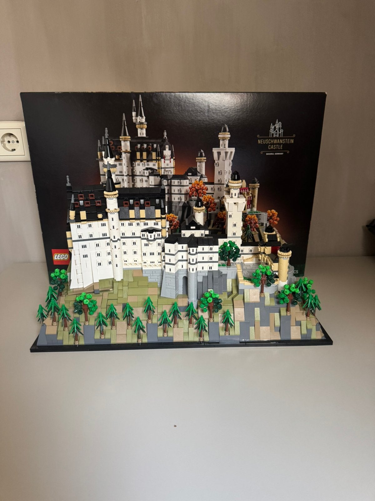 Lego 21063 - Neuschwanstein, Kinderen en Baby's, Speelgoed | Duplo en Lego, Lego, Architecture, Ophalen of Verzenden, Zo goed als nieuw