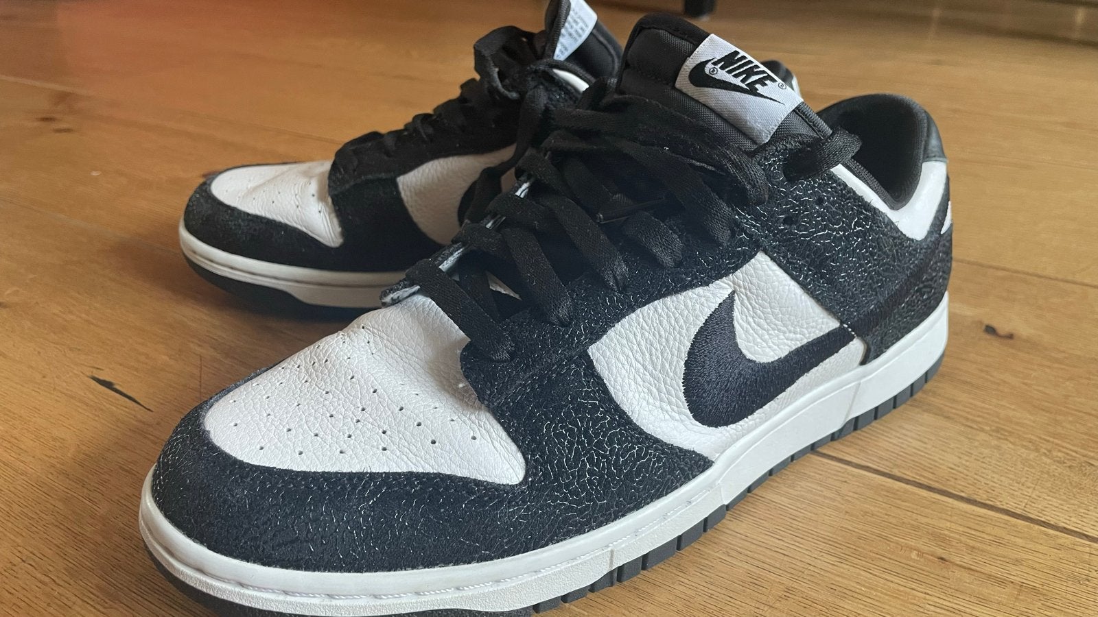 Nike Dunk Low Zwart/Wit - Maat 44 / 28 cm, Zwart, Nieuw, Ophalen of Verzenden, Sneakers of Gympen