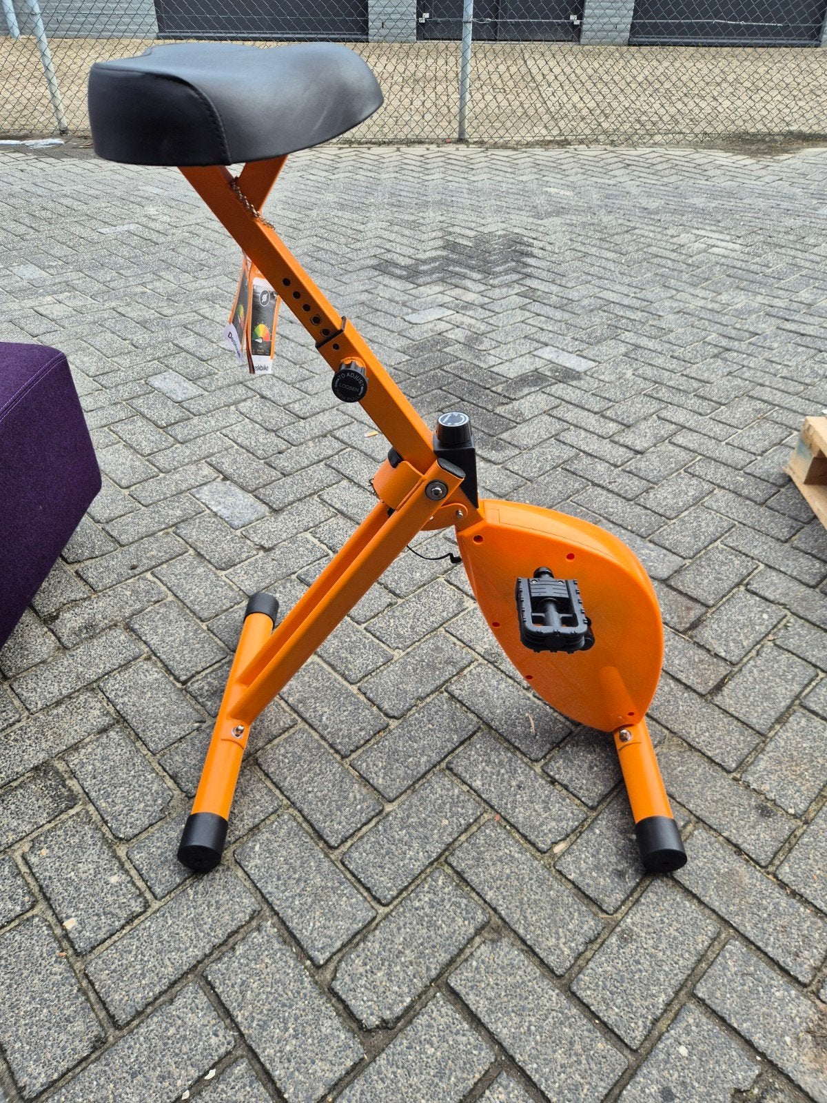 Deskbike - Oranje Hometrainer voor Actief Werken, Ophalen, Zo goed als nieuw, Metaal, Benen