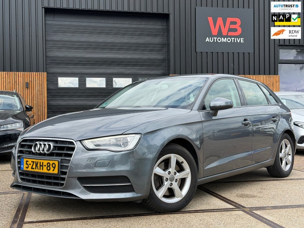 Audi A3 Sportback 1.8 TFSI Attraction Pro Line plus, Auto's, Voorwielaandrijving, Stof, Gebruikt, 4 cilinders