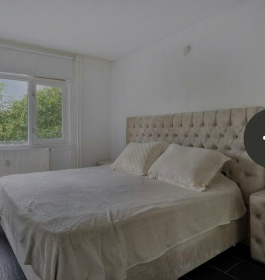 Mooie Tweepersoons Boxspring met opbergruimte + 2 nachtkastj, Huis en Inrichting, Ophalen, Tweepersoons, Zo goed als nieuw, 180 cm