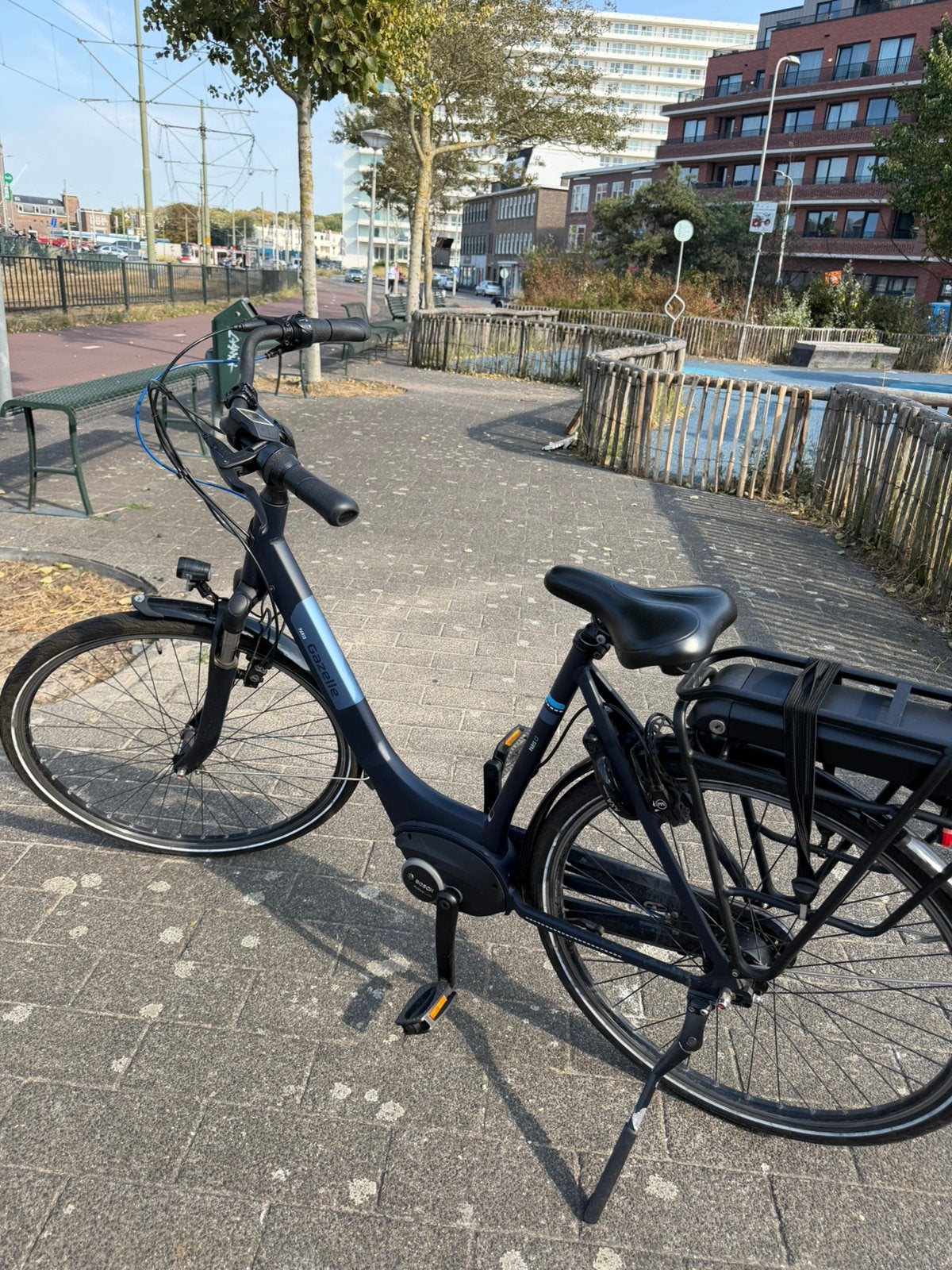 Gazelle Paris C7 HMB Navy Blue Mat DAMES 2022, Ophalen, Zo goed als nieuw, 30 tot 50 km per accu, Gazelle