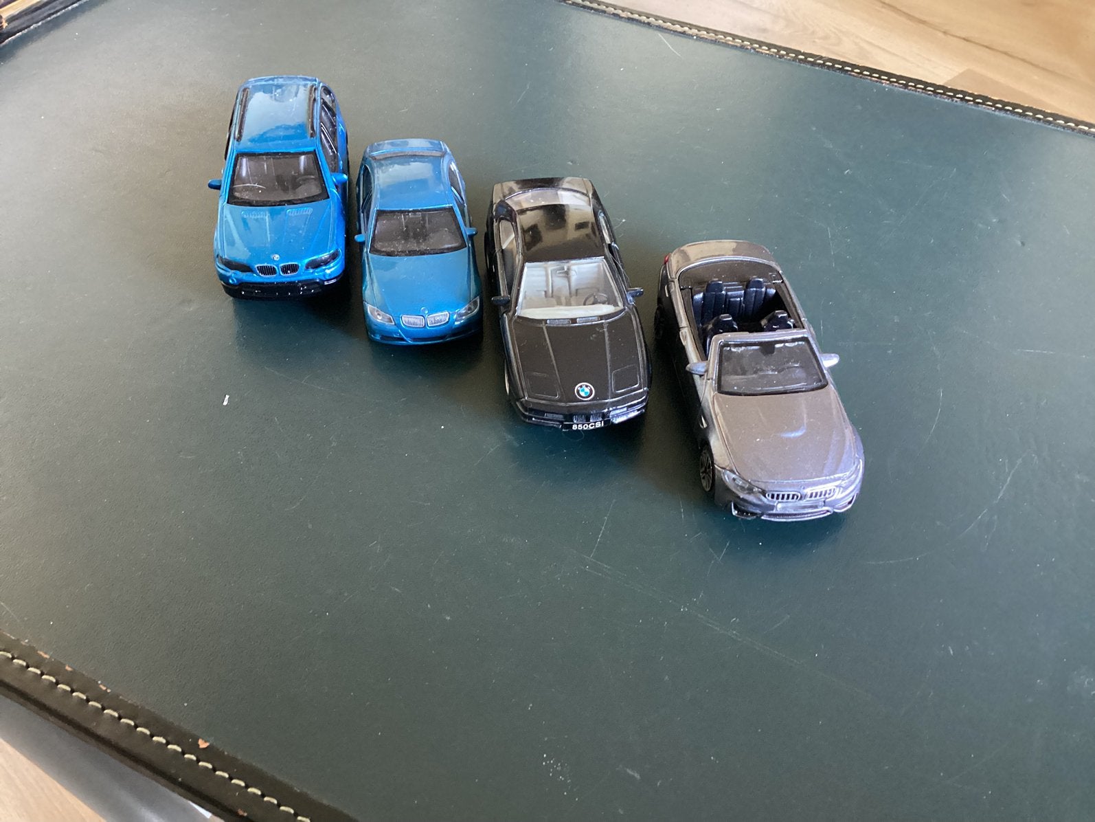 Diverse BMW autos 1:43, Ophalen of Verzenden, Zo goed als nieuw