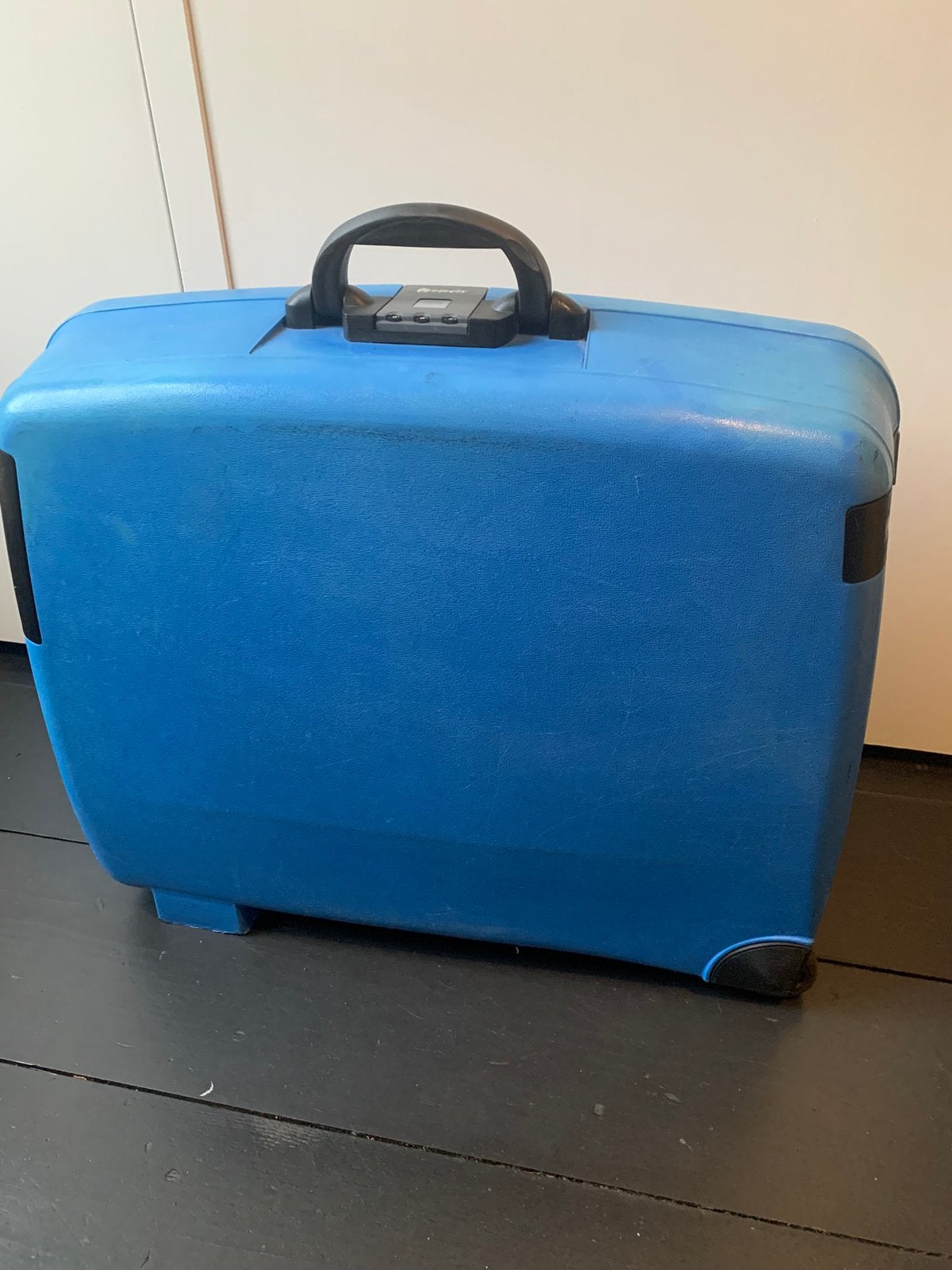 Delsey koffer, Ophalen, Hard kunststof