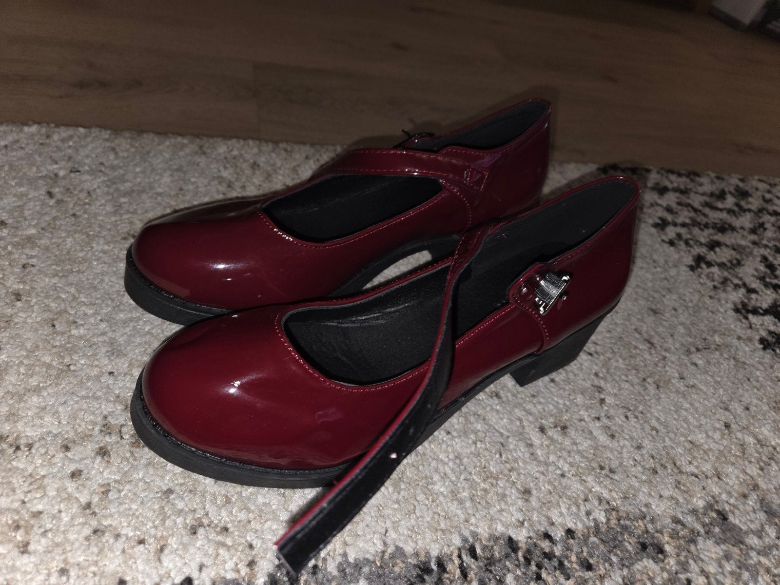 Bordeauxrode lakschoenen maat 38, Ophalen of Verzenden, Nieuw