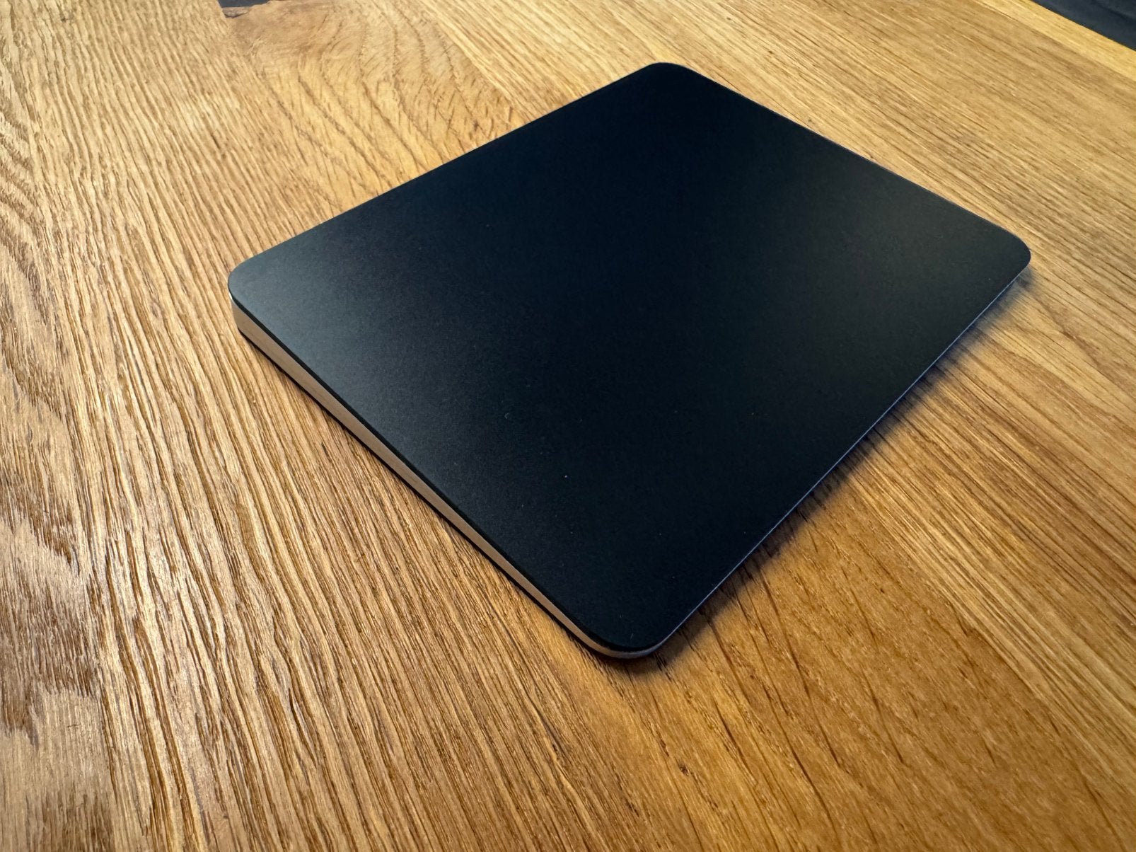 Apple Magic Trackpad USB-C Zwart – zo goed als nieuw, Computers en Software, Ergonomisch, Ophalen of Verzenden, Draadloos, Trackpad