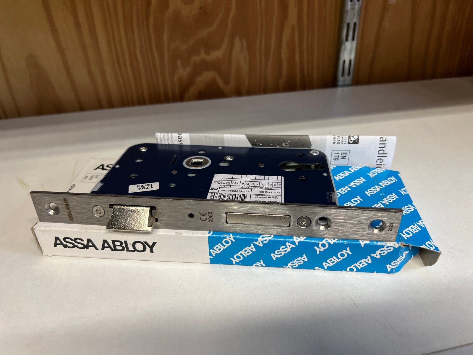 ASSA ABLOY Deurslot 242017T2460 - Nieuw in doos, Verzenden, Nieuw, Rvs, Slot