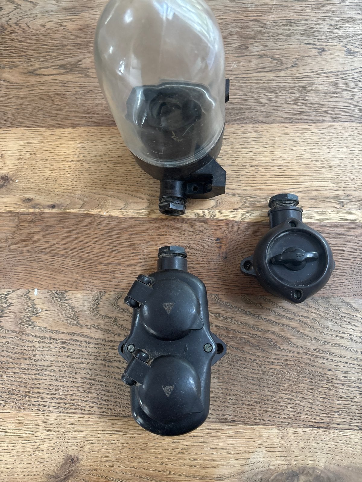 Bakelieten Schakelaars en Lampbehuizing, Ophalen of Verzenden