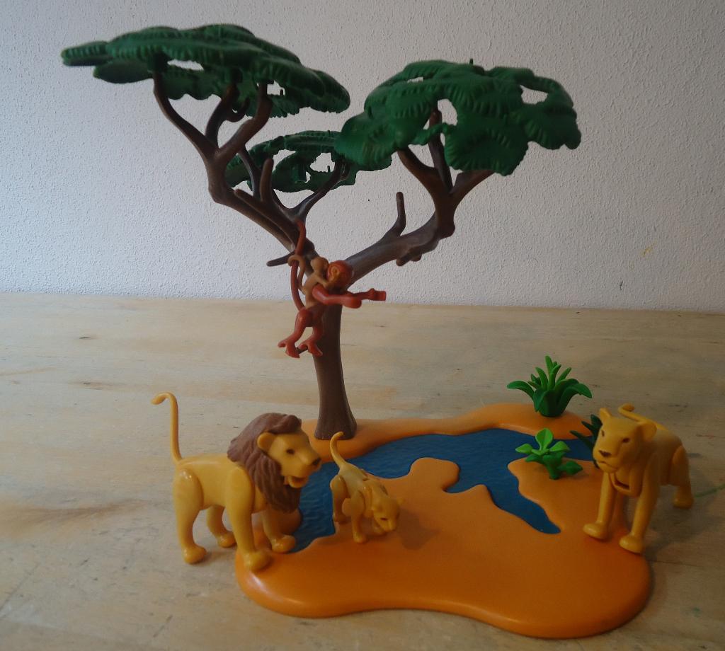 Leuke dierenset Leeuwenfamilie met apen Playmobil set 4830, Ophalen of Verzenden, Zo goed als nieuw, Complete set