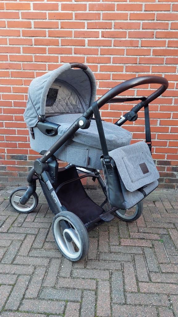 Mutsy Evo Farmer dark grey, Kinderen en Baby's, Kinderwagens en Combinaties, Ophalen, Gebruikt, Mutsy