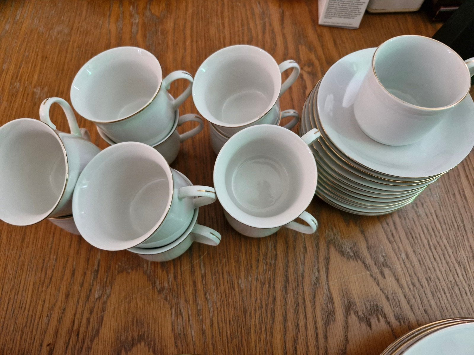 11 setjes kopjes en schoteltjes, Huis en Inrichting, Keuken | Servies, Ophalen, Zo goed als nieuw, Overige stijlen, Kop(pen) en/of Schotel(s)