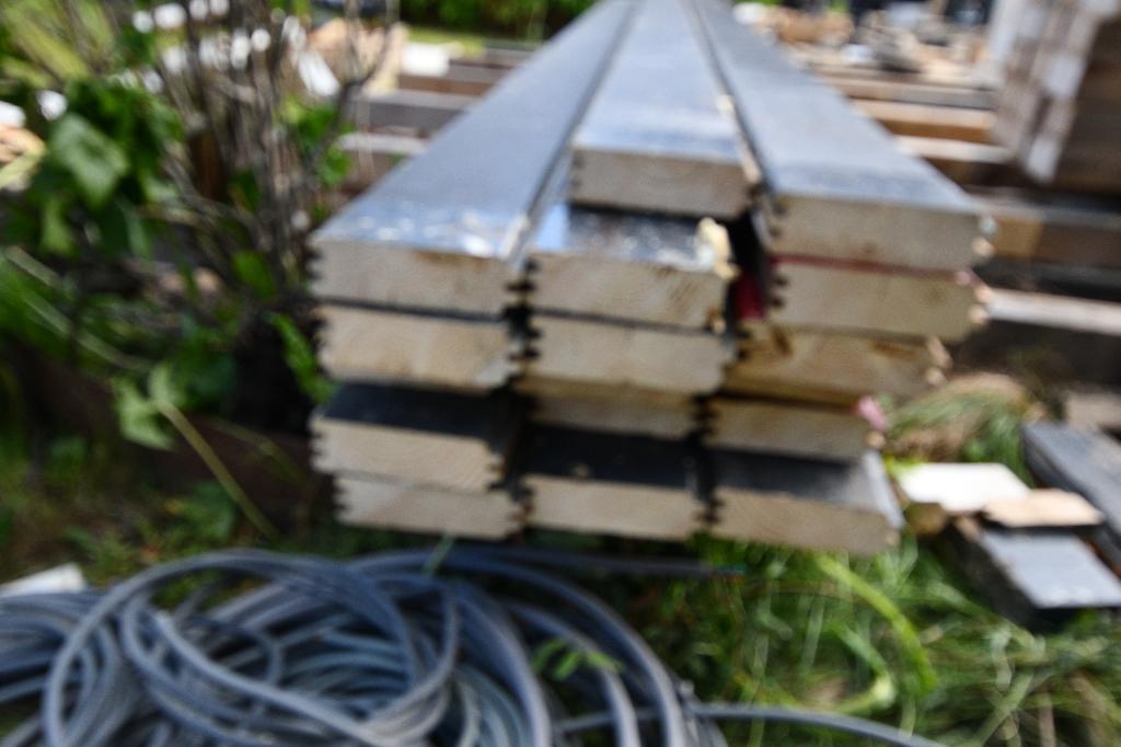 Blokhut profiel groef en messing planken, Ophalen, Gebruikt, 25 tot 50 mm, 300 cm of meer