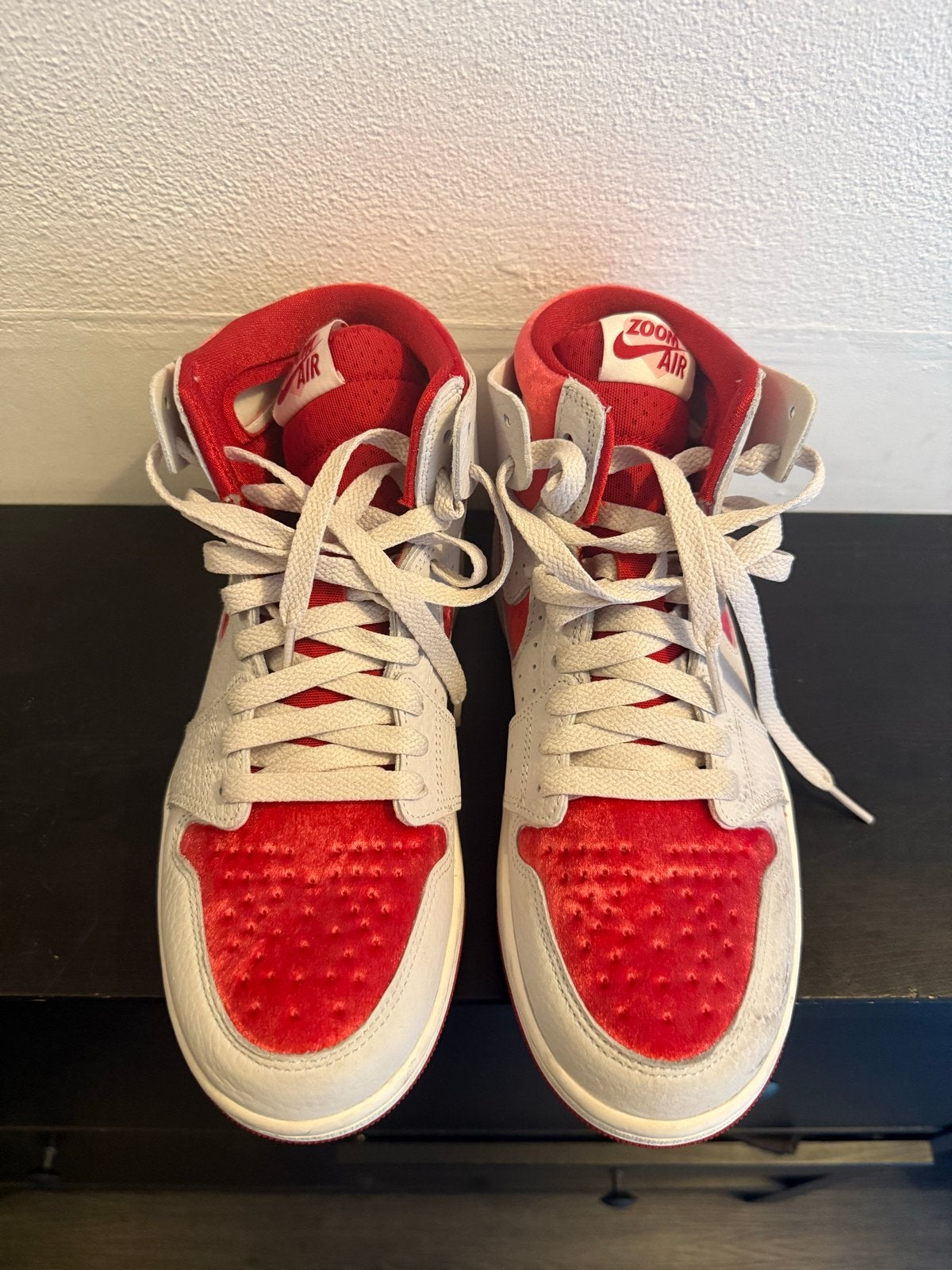 Jordan 1 Zoom Air CMFT 'Red Velvet' - Maat 38.5, Ophalen of Verzenden, Zo goed als nieuw, Rood, Sneakers of Gympen