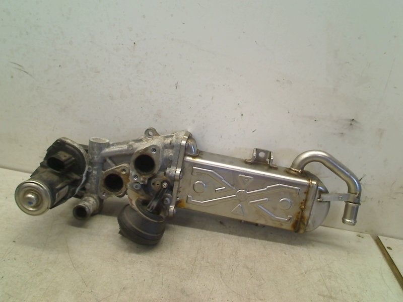 Egr Koeler Volkswagen Golf VI (5K1) 2011 03L131512BB, Gebruikt, Volkswagen, Volkswagen AG, Kundenbetreuung@volkswagen.de