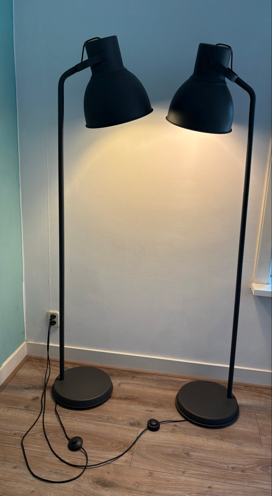 2x IKEA HEKTAR floor lamps, dark grey - MOVING SALE!, Ophalen, Gebruikt, Metaal, 150 tot 200 cm