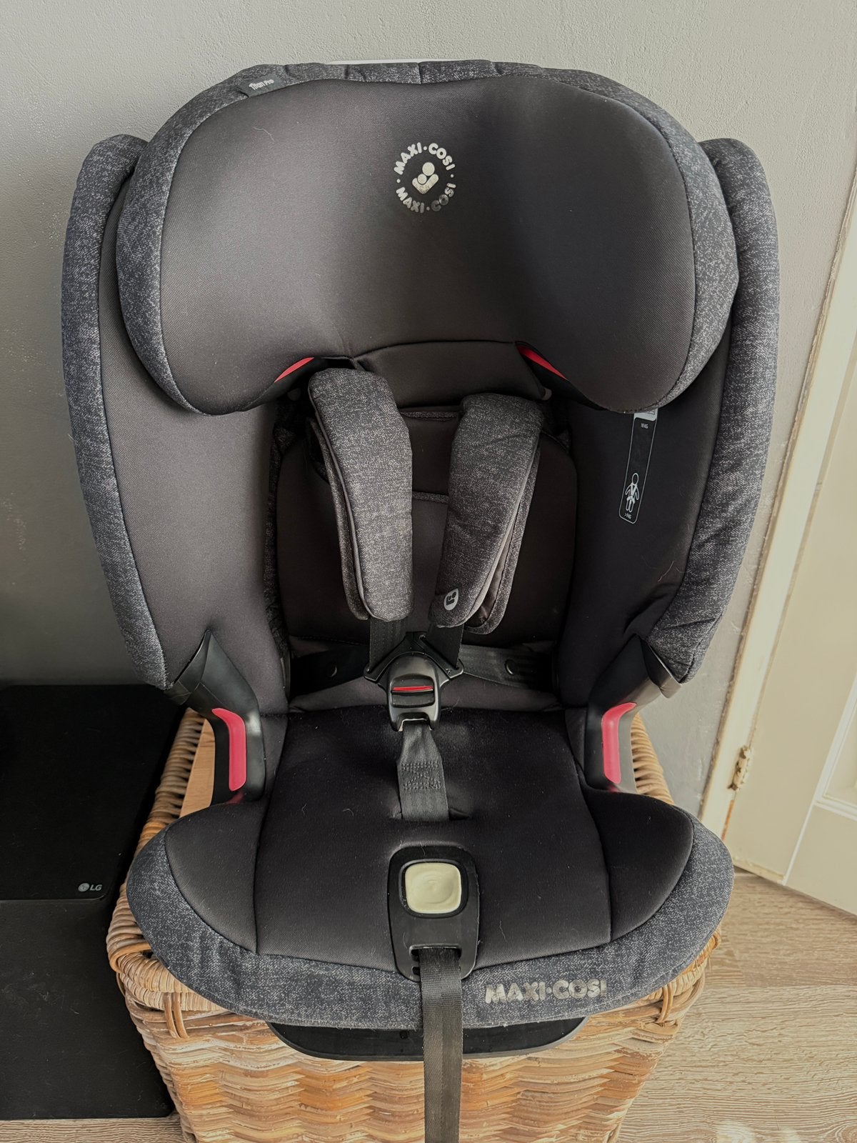 Maxi-Cosi Titan Pro, meegroei autostoel, Ophalen, 15 t/m 36 kg, Zo goed als nieuw, Isofix