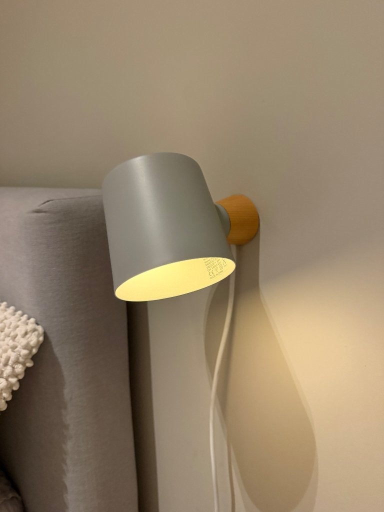 Normann Copenhagen Rise wandlamp grijs met hout, Met schakelaar, Grijs, E14 (klein), Ophalen of Verzenden